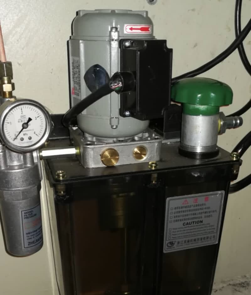 thin oil lubrication of press