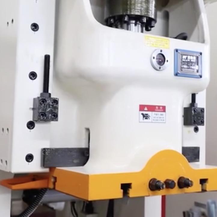how to do oil filling of press machines