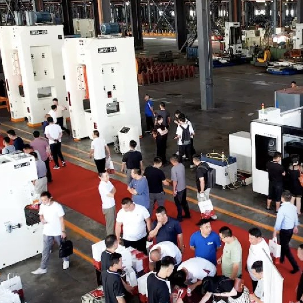 World Press Machine Show in Shenyang Plant